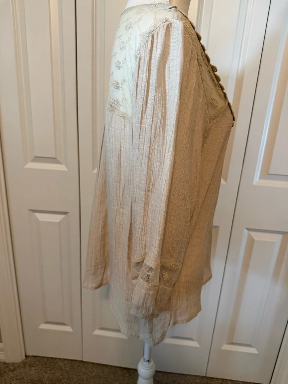Hannah Crochet Yoke Boho Blouse Size
Large VGUC - Picture 10 of 16